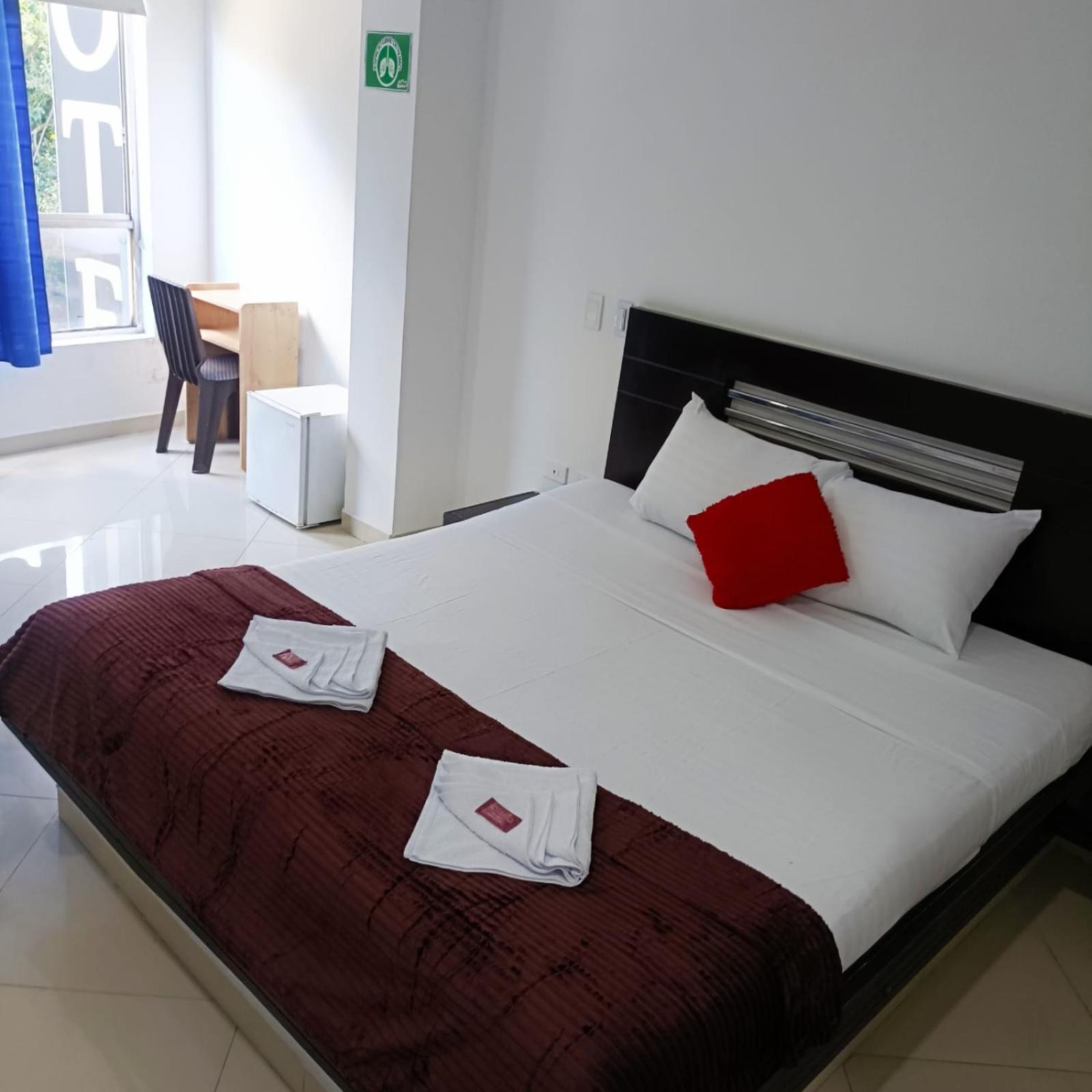 Hotel Laureles Park Medellín Esterno foto